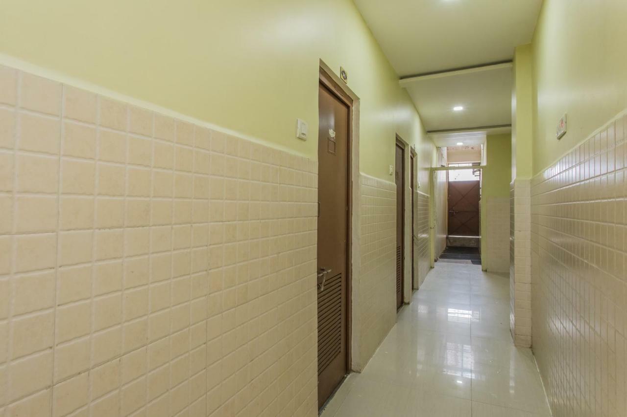 Oyo 17161 Hotel Mahalaxmi Удджайн Экстерьер фото
